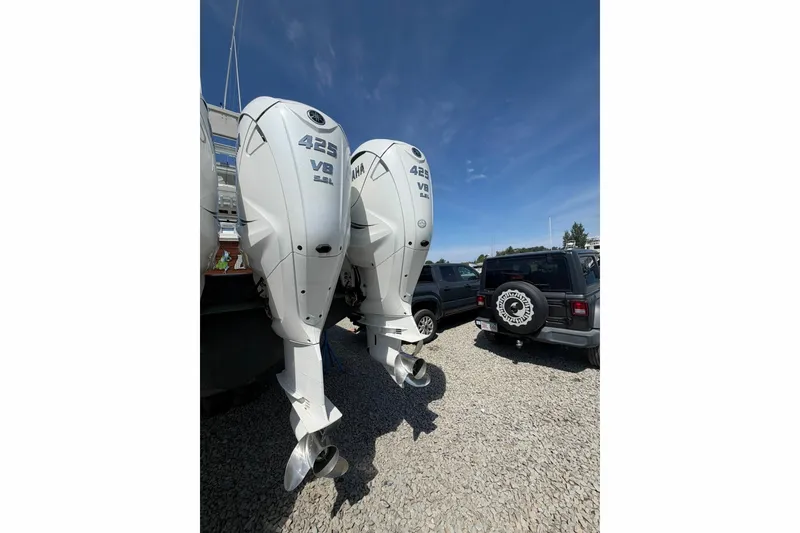 Slide: The Image of Regulator Marine 41 2019 - 7770503
