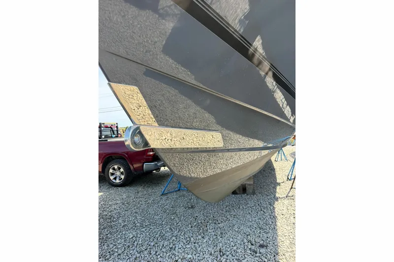 Slide: The Image of Regulator Marine 41 2019 - 7770450