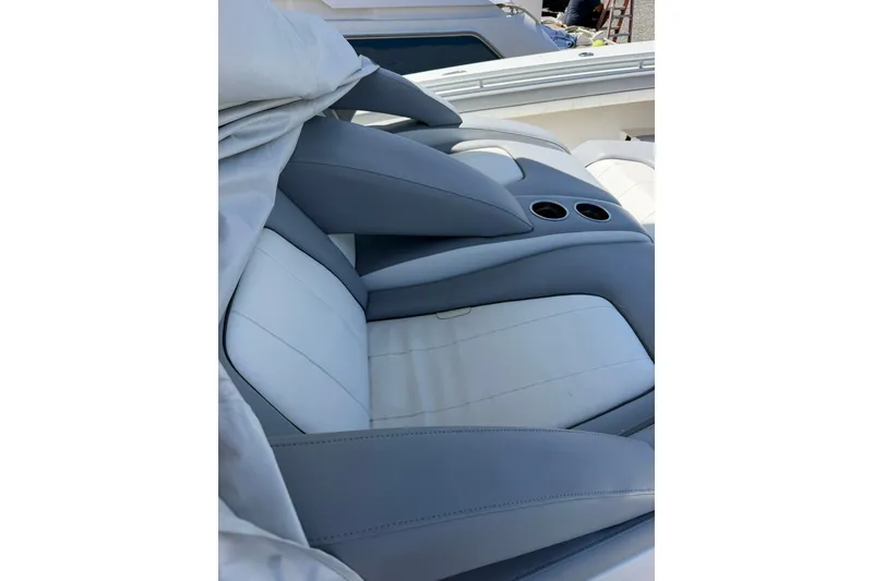 Slide: The Image of Regulator Marine 41 2019 - 7770538