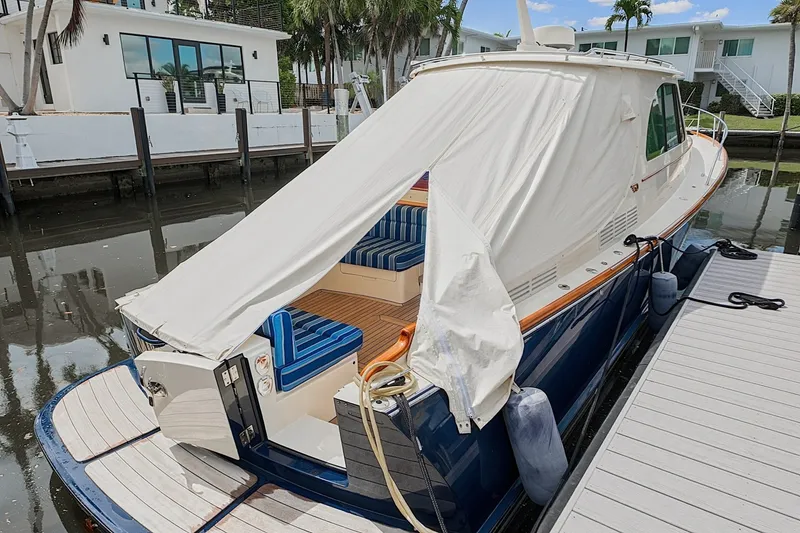 Slide: The Image of Hinckley Yachts Picnic Boat 37 MKIII 2018 - 7770493