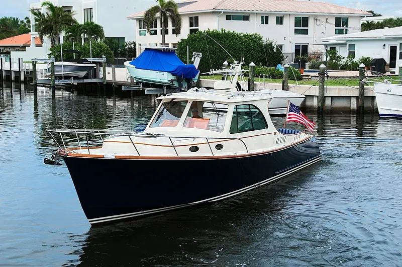 Slide: The Image of Hinckley Yachts Picnic Boat 37 MKIII 2018 - 7770472