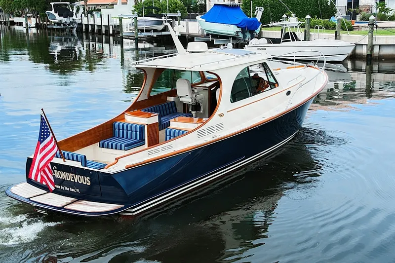 Slide: The Image of Hinckley Yachts Picnic Boat 37 MKIII 2018 - 7770439