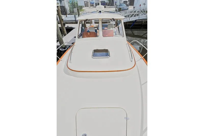 Slide: The Image of Hinckley Yachts Picnic Boat 37 MKIII 2018 - 7770516