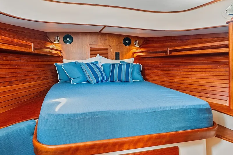 Slide: The Image of Hinckley Yachts Picnic Boat 37 MKIII 2018 - 7770601