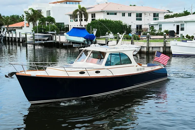 Slide: The Image of Hinckley Yachts Picnic Boat 37 MKIII 2018 - 7770468