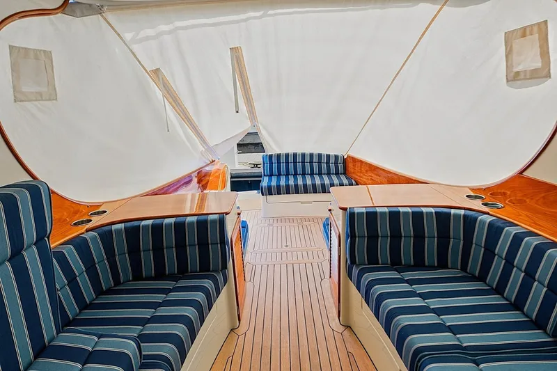 Slide: The Image of Hinckley Yachts Picnic Boat 37 MKIII 2018 - 7770526