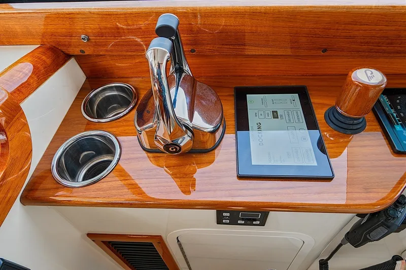 Slide: The Image of Hinckley Yachts Picnic Boat 37 MKIII 2018 - 7770566