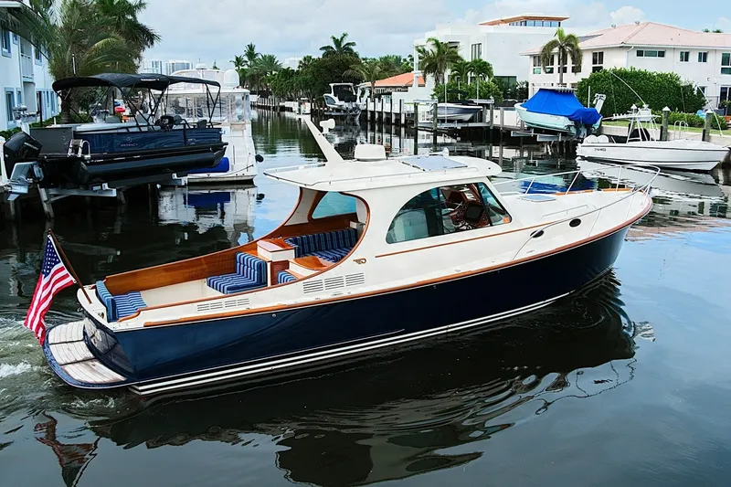 Slide: The Image of Hinckley Yachts Picnic Boat 37 MKIII 2018 - 7770435