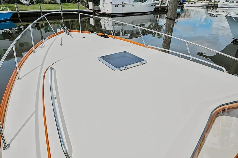 Slide: The Image of Hinckley Yachts Picnic Boat 37 MKIII 2018 - 7770513