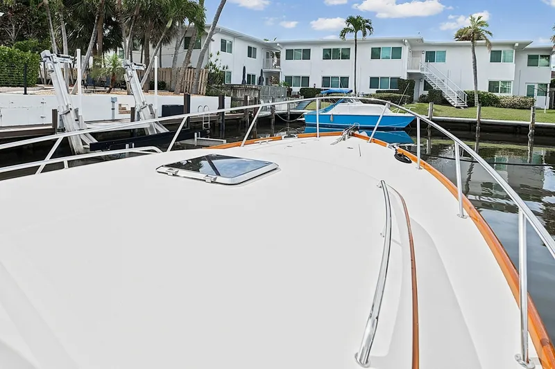 Slide: The Image of Hinckley Yachts Picnic Boat 37 MKIII 2018 - 7770510