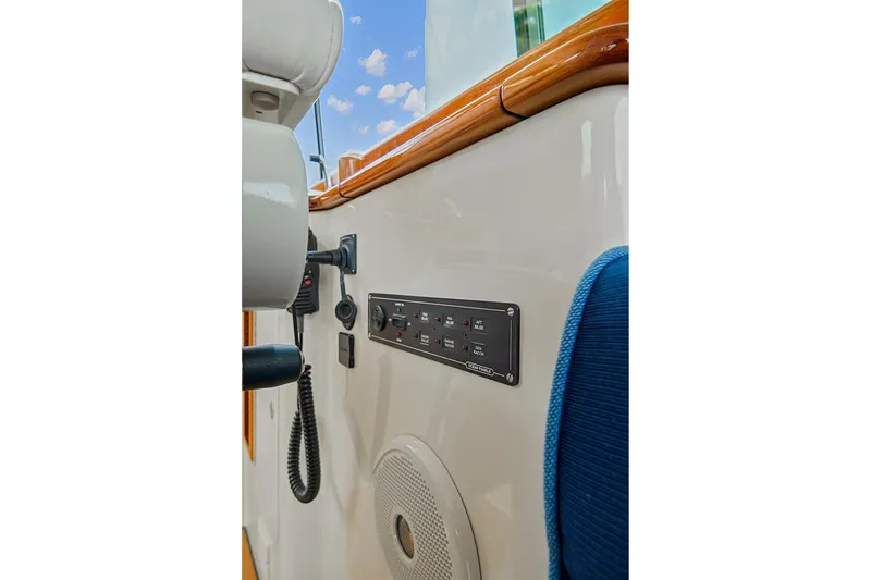 Slide: The Image of Hinckley Yachts Picnic Boat 37 MKIII 2018 - 7770572