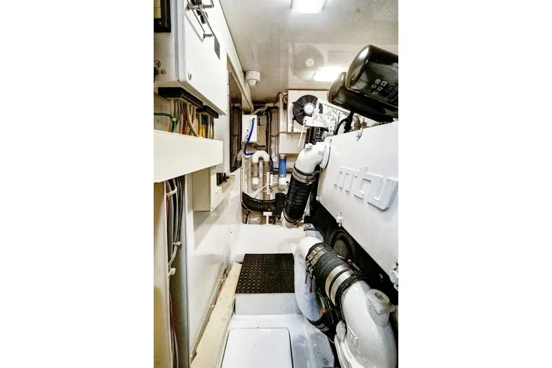 Slide: The Image of Viking 74 Enclosed Bridge 2008 - 7770827