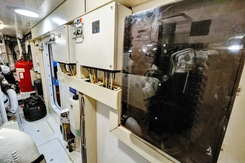 Slide: The Image of Viking 74 Enclosed Bridge 2008 - 7770836