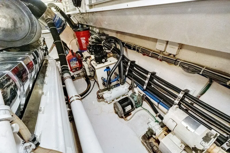 Slide: The Image of Viking 74 Enclosed Bridge 2008 - 7770838