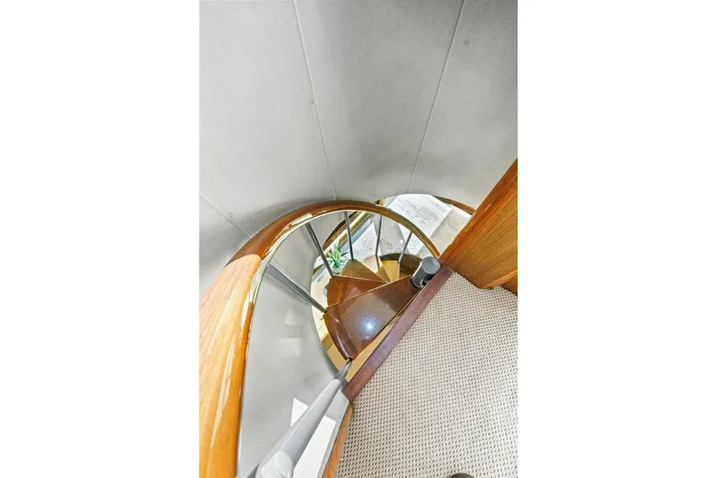 Slide: The Image of Viking 74 Enclosed Bridge 2008 - 7770718
