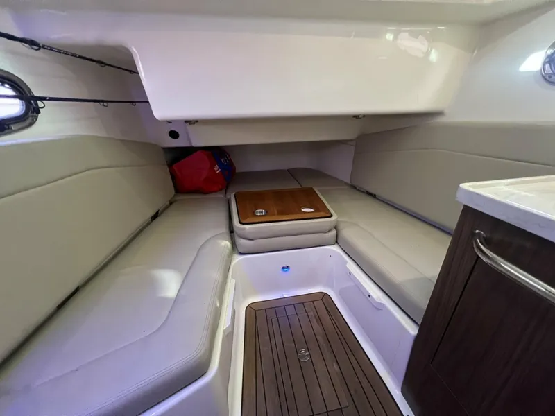 Slide: The Image of Boston Whaler 380 Outrage 2017 - 7851621