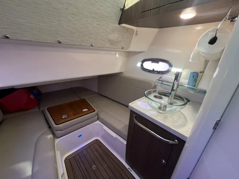 Slide: The Image of Boston Whaler 380 Outrage 2017 - 7851622