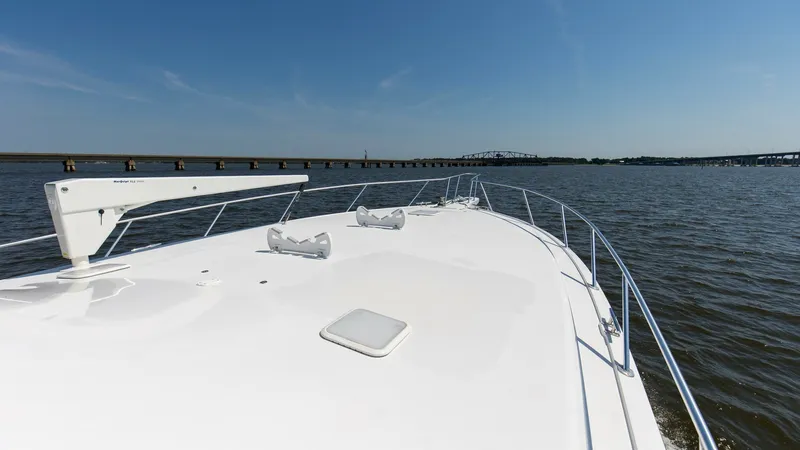 Slide: The Image of 2007 64 Viking Enclosed Bridge Reel Blues Bow (3) - 7795357