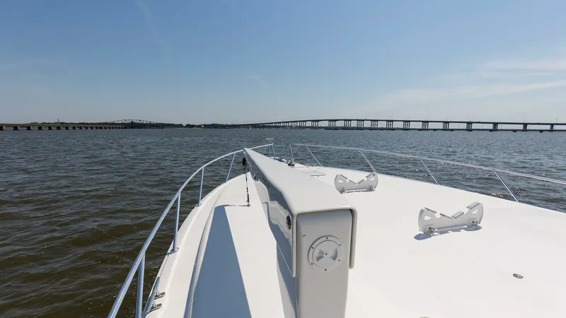 Slide: The Image of 2007 64 Viking Enclosed Bridge Reel Blues Bow (5) - 7795358