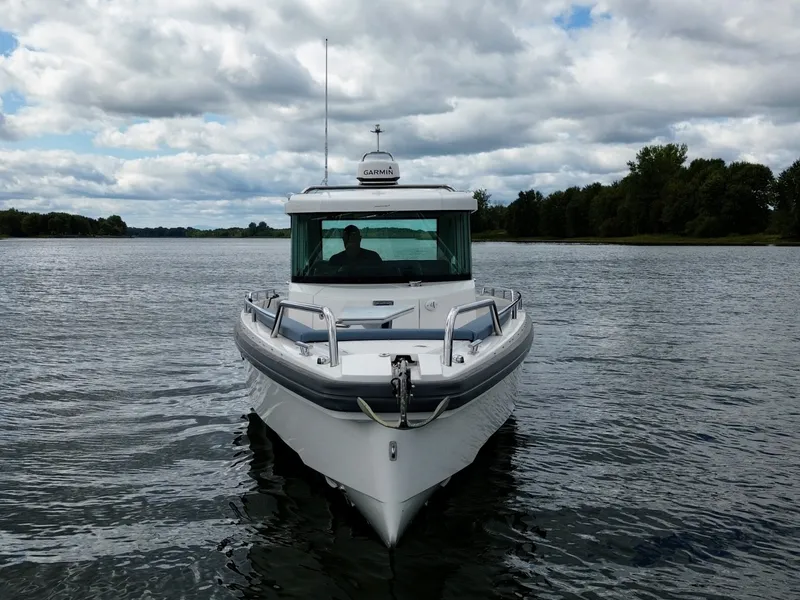 Slide: The Image of Axopar 28 XC CROSS CABIN 2018 - 7809561