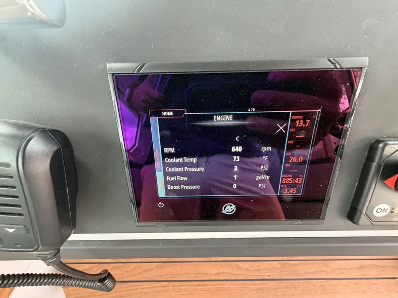 Slide: The Image of Axopar 28 XC CROSS CABIN 2018 - 7809578