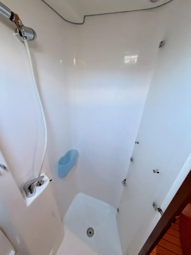 Slide: The Image of Beneteau 423 2006 - 7812071