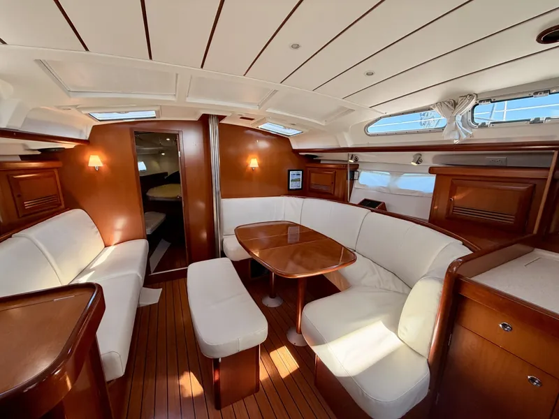 Slide: The Image of Beneteau 423 2006 - 7812055