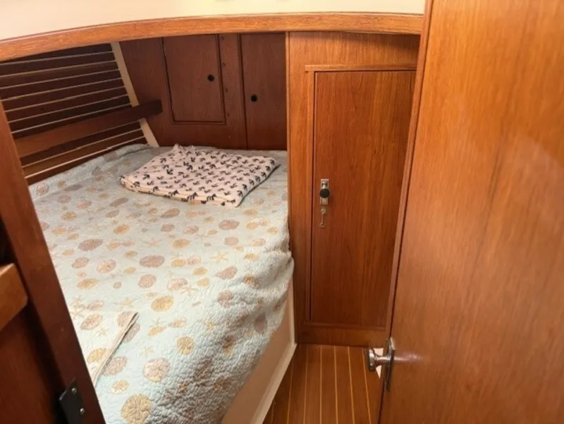 Slide: The Image of forward stateroom - 7821065