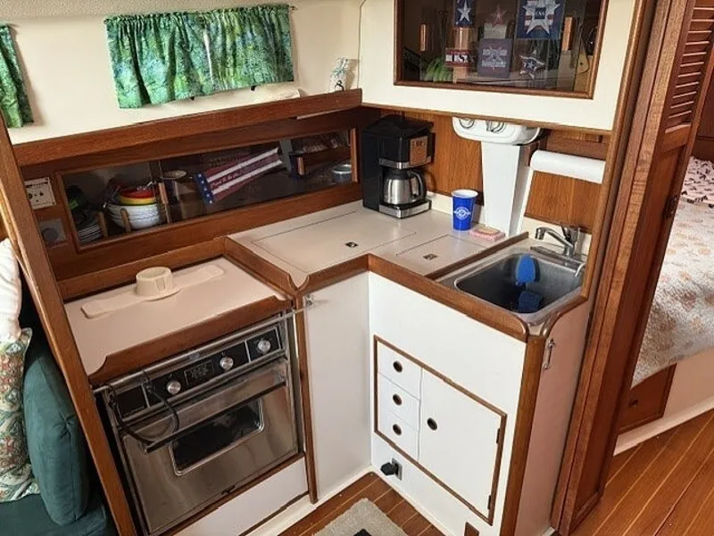 Slide: The Image of galley closed - 7821067