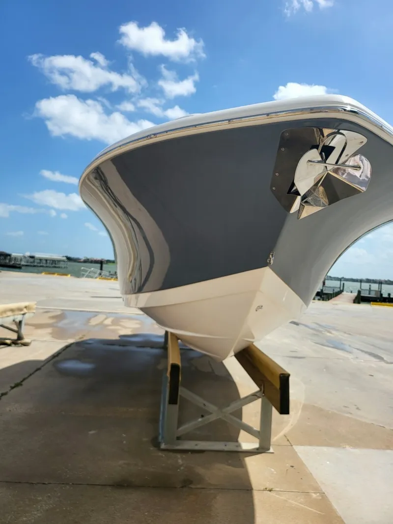 Slide: The Image of Tidewater 232 CC Adventure 2019 - 7817232