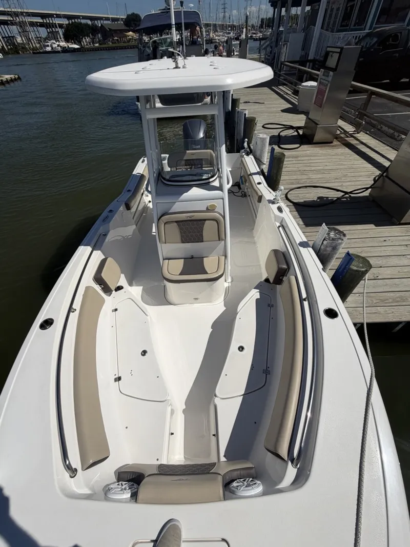 Slide: The Image of Tidewater 232 CC Adventure 2019 - 7816808