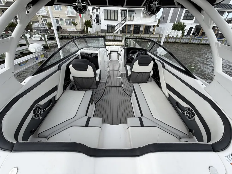 Slide: The Image of Yamaha 242 Limited S E-Series 2020 - 7816639