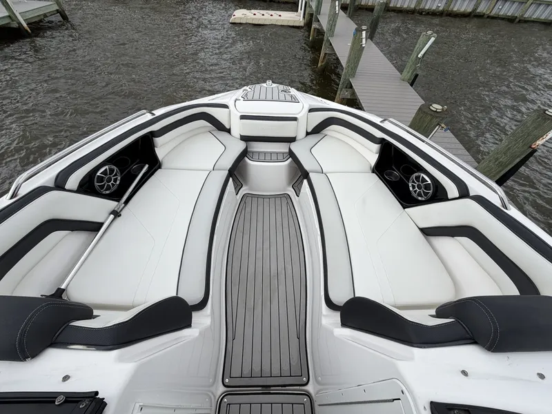 Slide: The Image of Yamaha 242 Limited S E-Series 2020 - 7816647