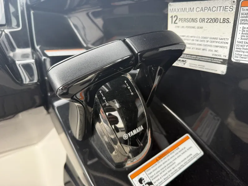 Slide: The Image of Yamaha 242 Limited S E-Series 2020 - 7816610