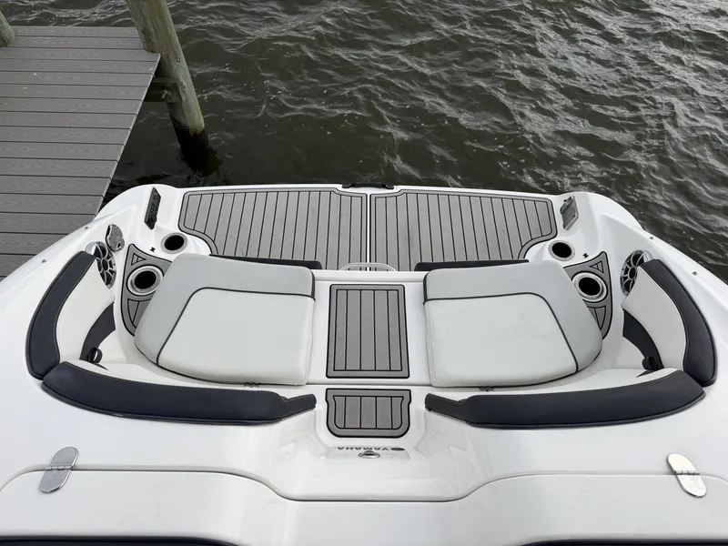 Slide: The Image of Yamaha 242 Limited S E-Series 2020 - 7816637