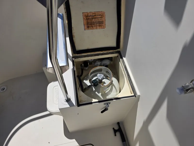 Slide: The Image of Camano Troll 2001 - 7817899