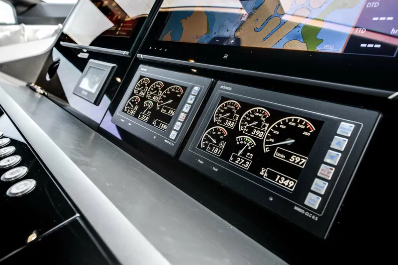 Slide: The Image of Sunseeker 76 Flybridge 2019 - 7927157