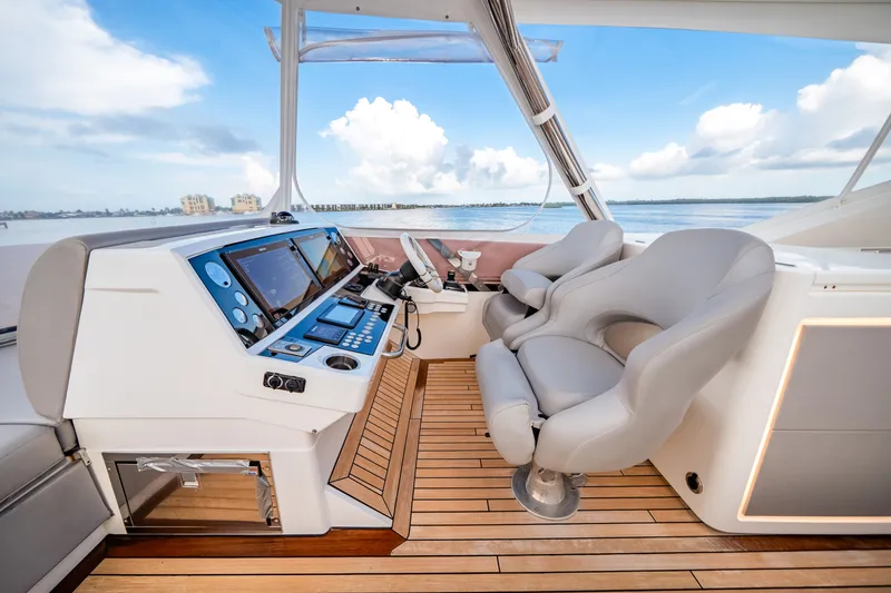 Slide: The Image of Sunseeker 76 Flybridge 2019 - 7927188