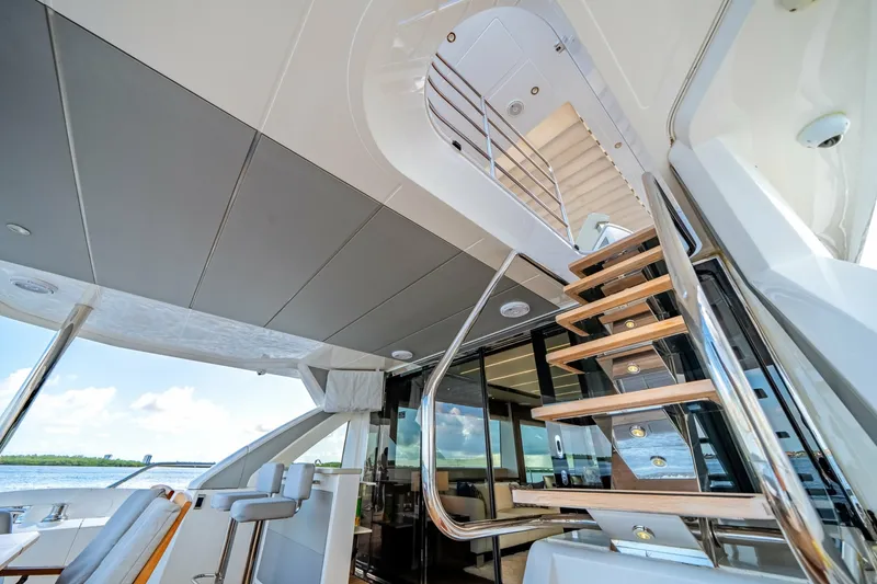 Slide: The Image of Sunseeker 76 Flybridge 2019 - 7927185