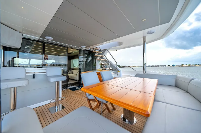 Slide: The Image of Sunseeker 76 Flybridge 2019 - 7927182