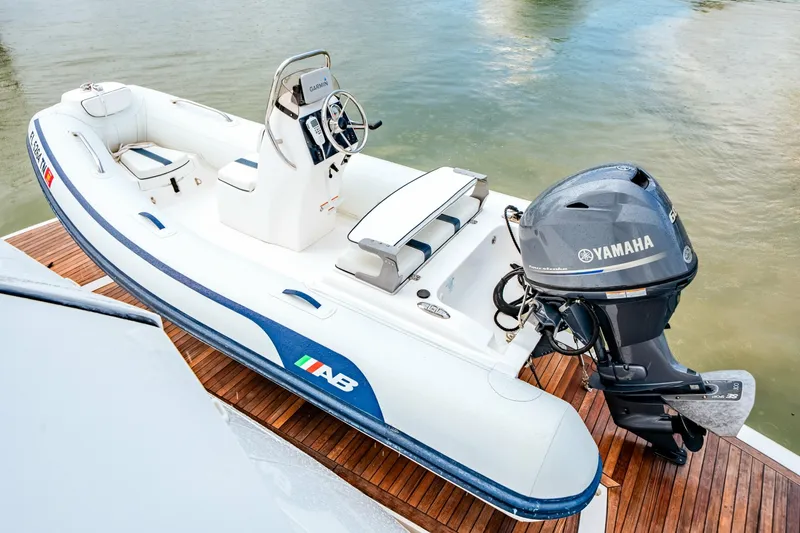 Slide: The Image of Sunseeker 76 Flybridge 2019 - 7927200