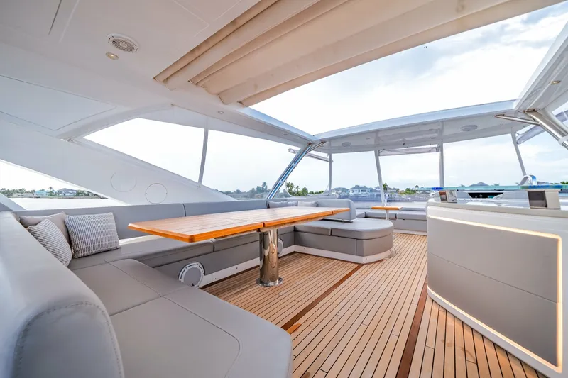 Slide: The Image of Sunseeker 76 Flybridge 2019 - 7927191