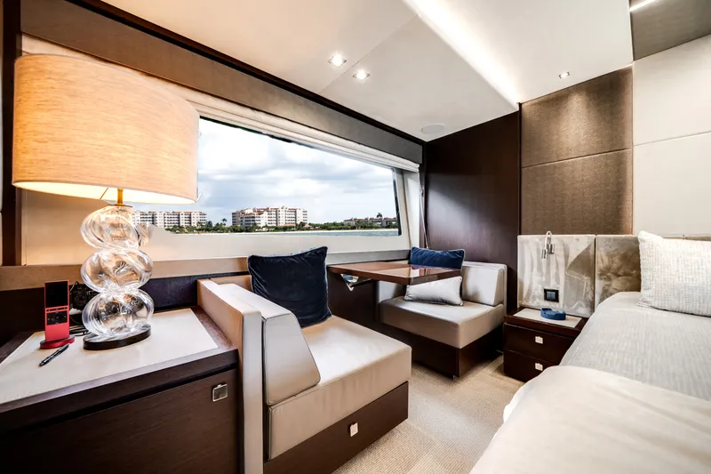 Slide: The Image of Sunseeker 76 Flybridge 2019 - 7927162