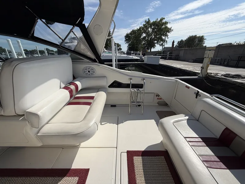 Slide: The Image of Sea Ray 370 Express Cruiser 1993 - 7817555