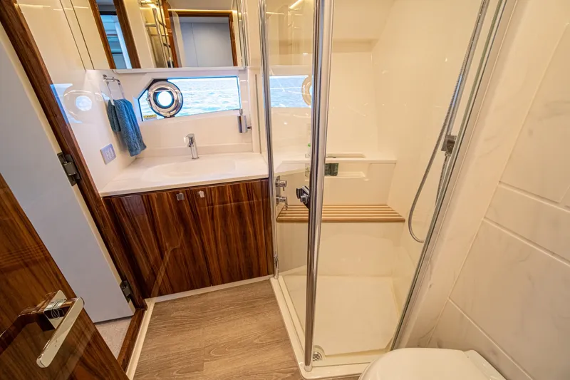 Slide: The Image of Riviera 6800 Sport Yacht Platinum Edition 2025 - 7818299