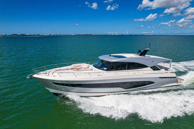 Slide: The Image of Riviera 6800 Sport Yacht Platinum Edition 2025 - 7818228