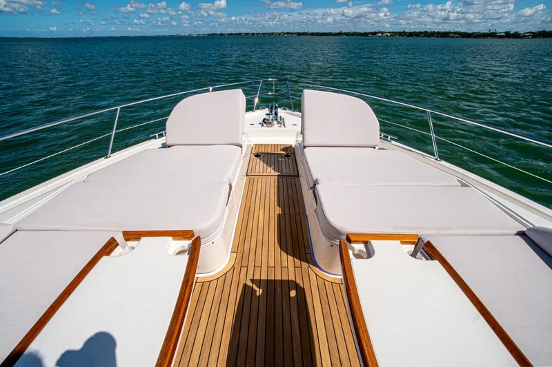 Slide: The Image of Riviera 6800 Sport Yacht Platinum Edition 2025 - 7818322