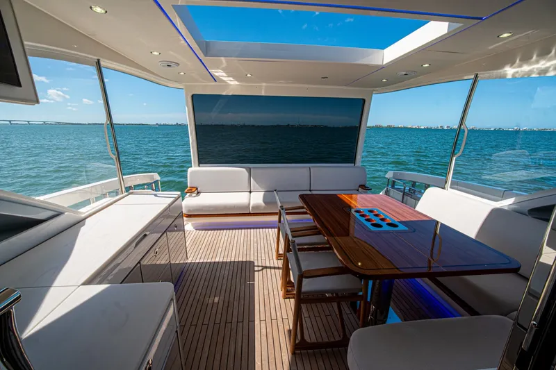 Slide: The Image of Riviera 6800 Sport Yacht Platinum Edition 2025 - 7818285
