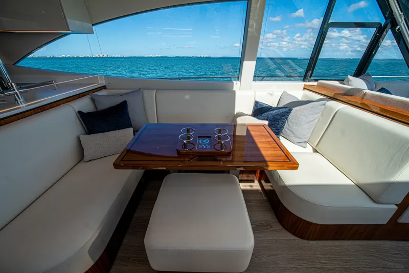 Slide: The Image of Riviera 6800 Sport Yacht Platinum Edition 2025 - 7818279