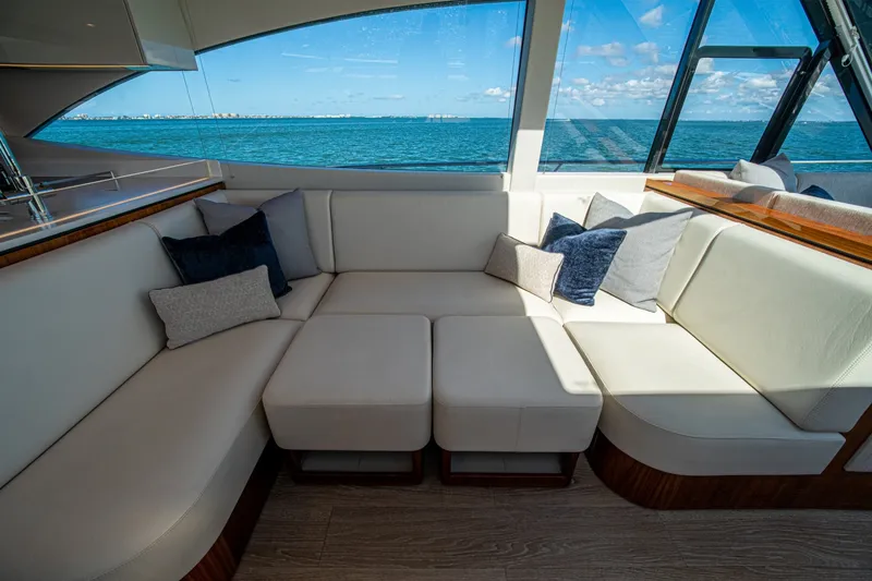 Slide: The Image of Riviera 6800 Sport Yacht Platinum Edition 2025 - 7818280
